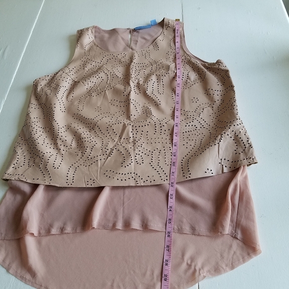 Simply Vera Vera Wang Faux Leather Sleeveless Blouse Size Large Mauve - Picture 4 of 8